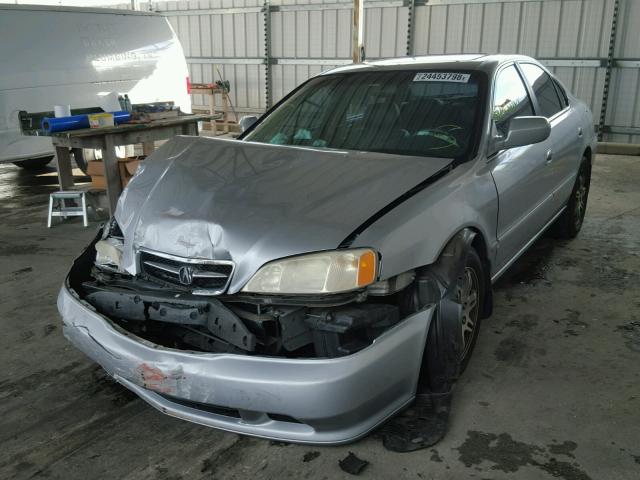 19UUA566X1A023046 - 2001 ACURA 3.2TL SILVER photo 2