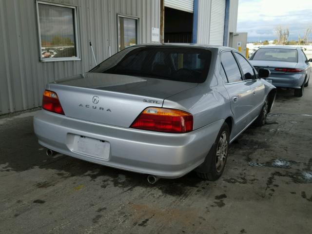 19UUA566X1A023046 - 2001 ACURA 3.2TL SILVER photo 4