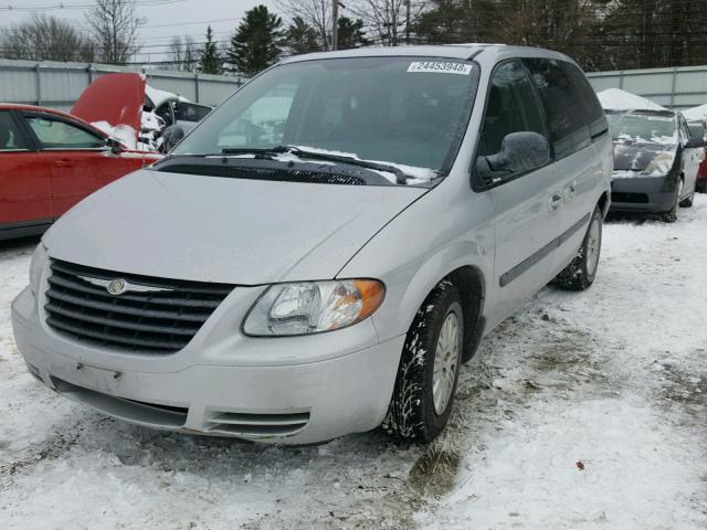 1A4GJ45R67B152030 - 2007 CHRYSLER TOWN & COU SILVER photo 2