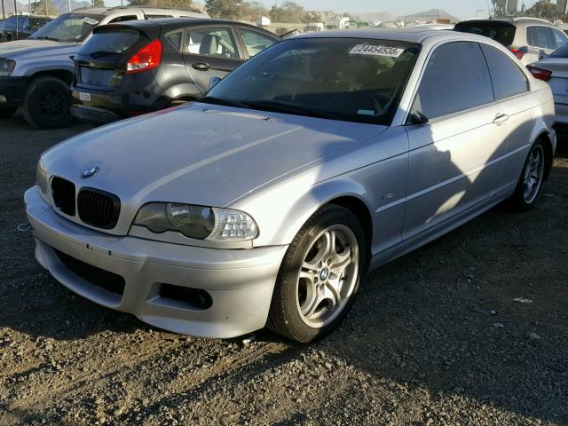 WBABN53441JU31469 - 2001 BMW 330 CI SILVER photo 2