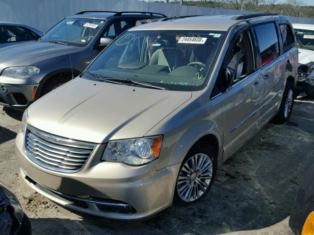 2C4RC1CGXDR616037 - 2013 CHRYSLER TOWN & COU TAN photo 2