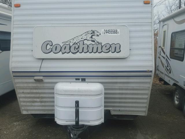 1TC2B346621507070 - 2002 COACH TRAILER WHITE photo 2