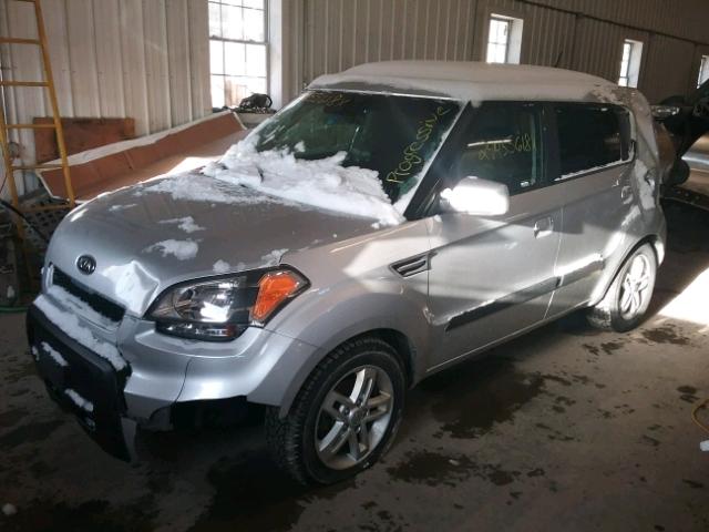 KNDJT2A25A7140268 - 2010 KIA SOUL + WHITE photo 2