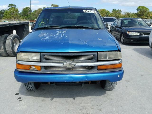 1GCCS1948W8205028 - 1998 CHEVROLET S TRUCK S1 BLUE photo 10