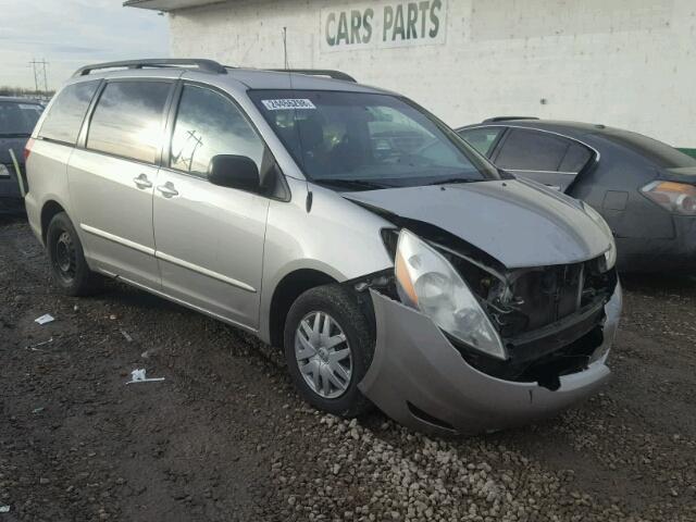 5TDZK23C37S035321 - 2007 TOYOTA SIENNA CE SILVER photo 1