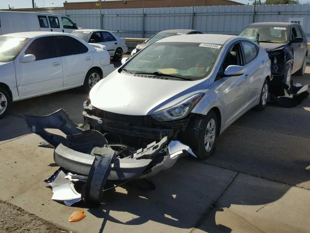 5NPDH4AE1GH706256 - 2016 HYUNDAI ELANTRA SE GRAY photo 2