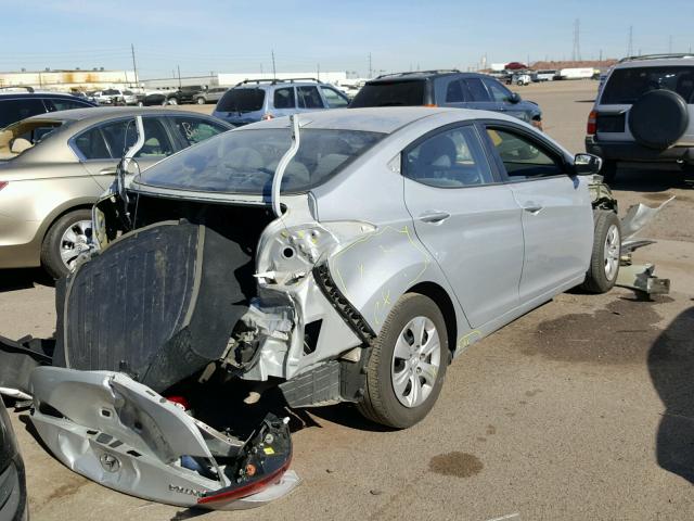 5NPDH4AE1GH706256 - 2016 HYUNDAI ELANTRA SE GRAY photo 4