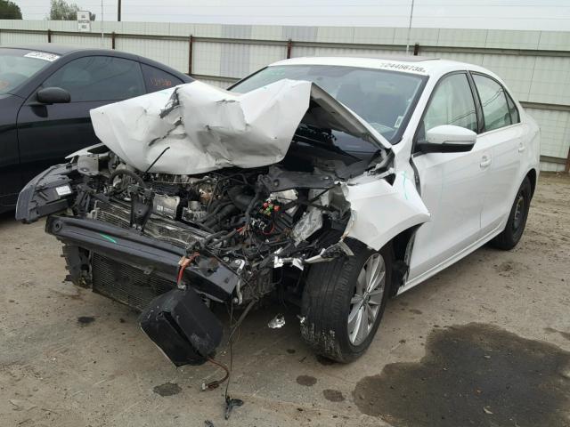 3VWD67AJ4GM324315 - 2016 VOLKSWAGEN JETTA SE WHITE photo 2