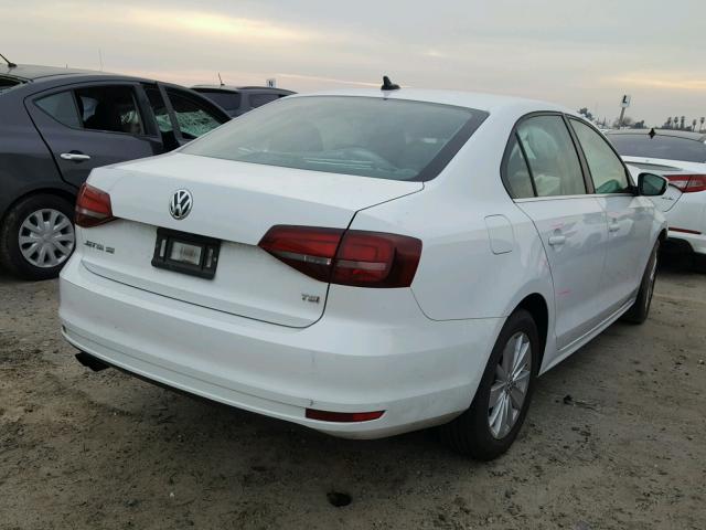 3VWD67AJ4GM324315 - 2016 VOLKSWAGEN JETTA SE WHITE photo 4