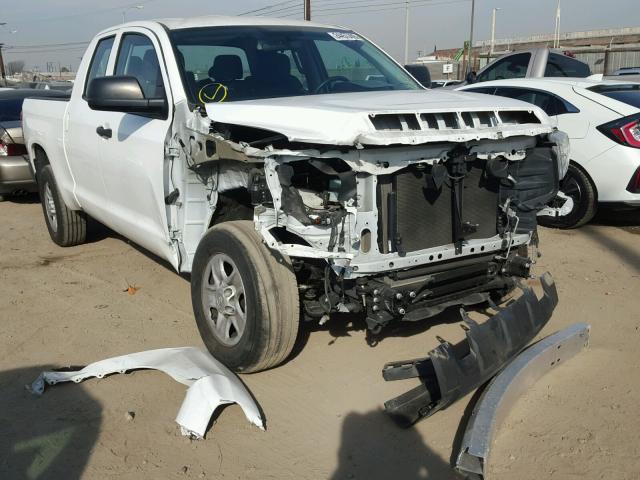 5TFRM5F17FX093916 - 2015 TOYOTA TUNDRA DOU WHITE photo 1