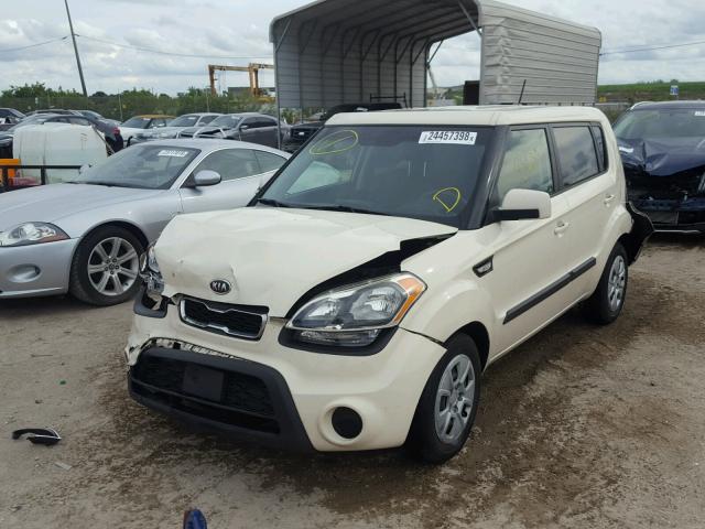 KNDJT2A58C7451853 - 2012 KIA SOUL CREAM photo 2