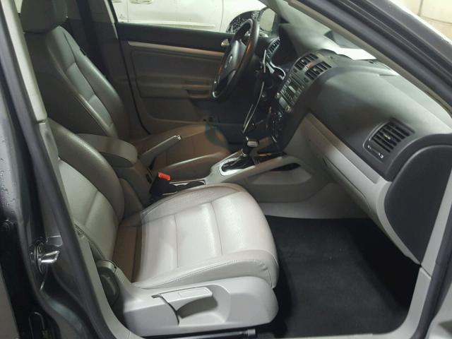 3VWEF71K97M080786 - 2007 VOLKSWAGEN JETTA WOLF GRAY photo 5