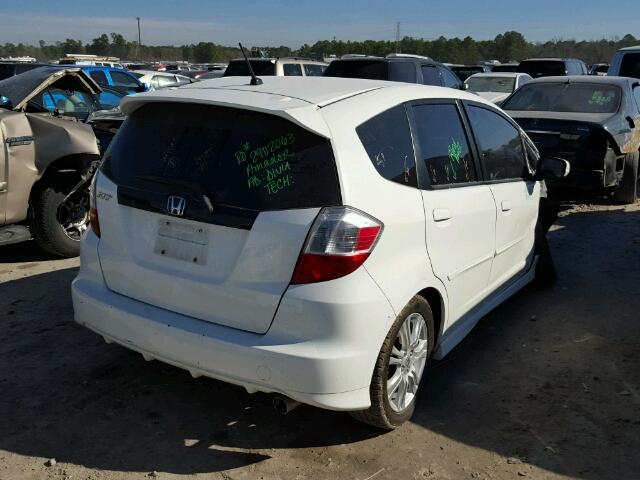 JHMGE88419S026791 - 2009 HONDA FIT SPORT WHITE photo 4