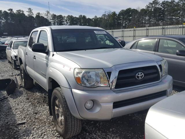 3TMJU62N17M031611 - 2007 TOYOTA TACOMA DOU SILVER photo 1