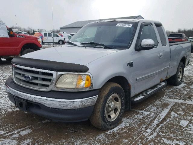 1FTRX17L0YNB60788 - 2000 FORD F150 SILVER photo 2