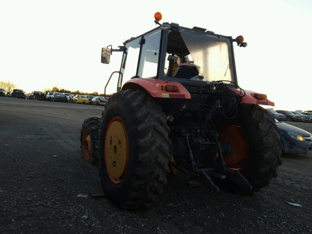 51275 - 2010 KUTA TRACTOR ORANGE photo 3