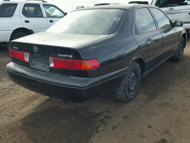 4T1BG22K5YU977648 - 2000 TOYOTA CAMRY CE BLACK photo 4