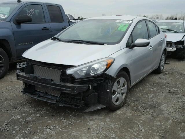 KNAFK4A60E5160577 - 2014 KIA FORTE LX SILVER photo 2