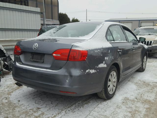 3VW2K7AJ0EM213633 - 2014 VOLKSWAGEN JETTA BASE 灰色 照片 4