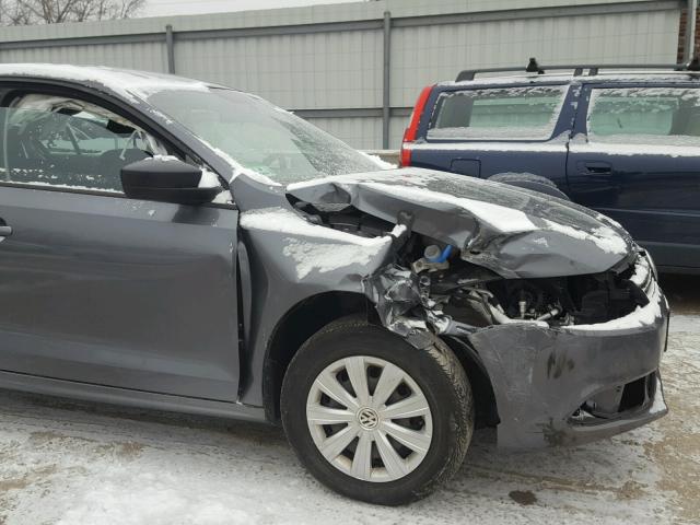 3VW2K7AJ0EM213633 - 2014 VOLKSWAGEN JETTA BASE 灰色 照片 9