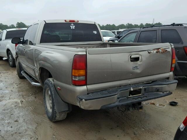 2GTFK69U421400650 - 2002 GMC SIERRA K15 GRAY photo 3