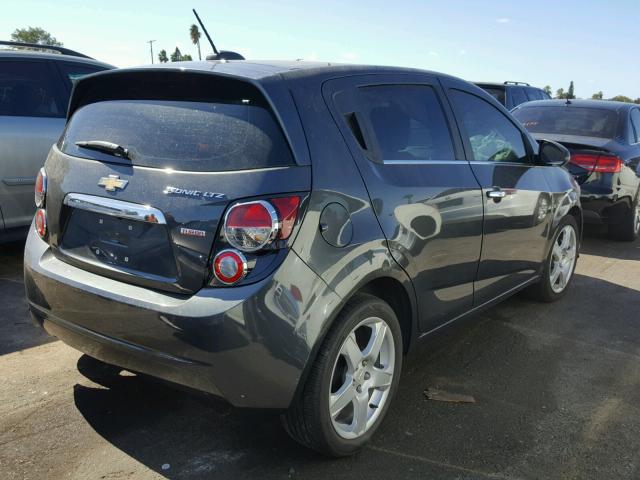 1G1JE6SB8G4153390 - 2016 CHEVROLET SONIC LTZ GRAY photo 4