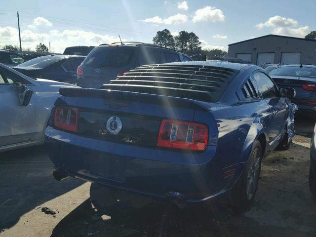 1ZVHT82H465130688 - 2006 FORD MUSTANG GT BLUE photo 4