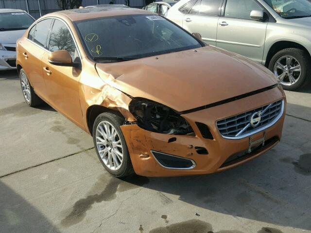 YV1622FS8C2105087 - 2012 VOLVO S60 T5 ORANGE photo 1