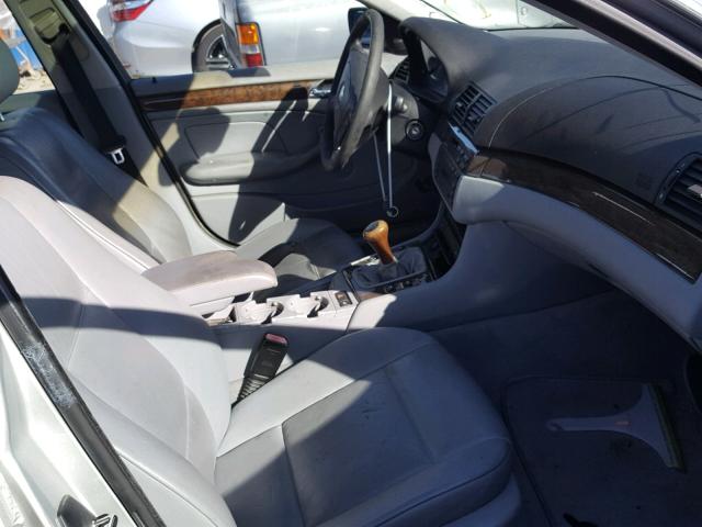 WBAAM5337XKG10035 - 1999 BMW 328I SILVER photo 5