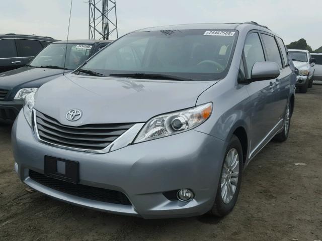 5TDYK3DC2CS233012 - 2012 TOYOTA SIENNA XLE SILVER photo 2