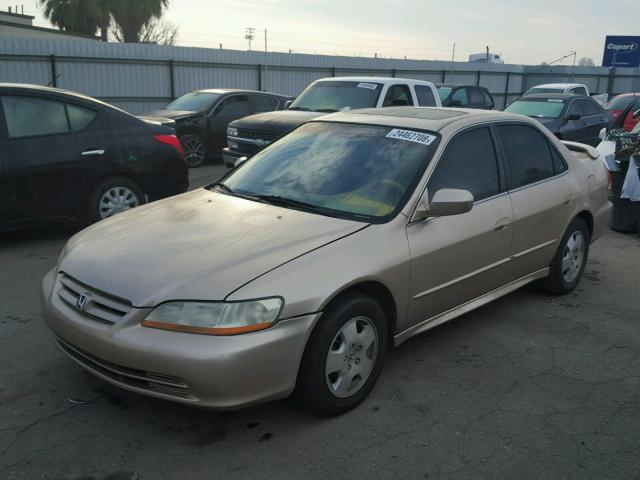 1HGCG16562A019734 - 2002 HONDA ACCORD EX GOLD photo 2