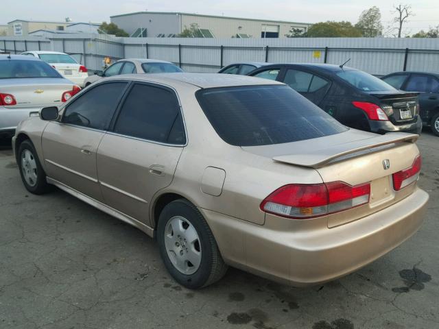 1HGCG16562A019734 - 2002 HONDA ACCORD EX GOLD photo 3