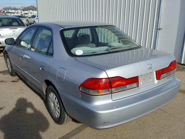 1HGCF86681A032617 - 2001 HONDA ACCORD VAL SILVER photo 3