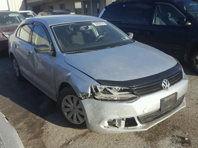 3VW2K7AJ1EM250688 - 2014 VOLKSWAGEN JETTA BASE 银色 照片 1