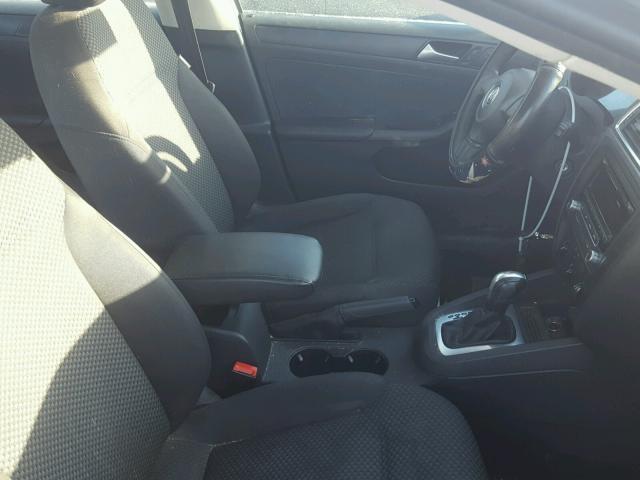 3VW2K7AJ1EM250688 - 2014 VOLKSWAGEN JETTA BASE 银色 照片 5