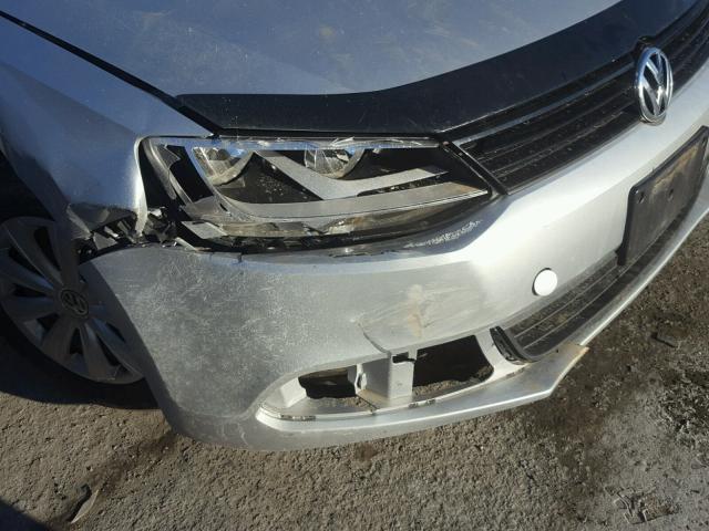 3VW2K7AJ1EM250688 - 2014 VOLKSWAGEN JETTA BASE 银色 照片 9