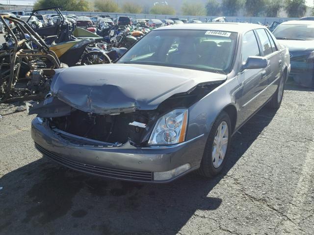 1G6KD57Y46U206710 - 2006 CADILLAC DTS GRAY photo 2