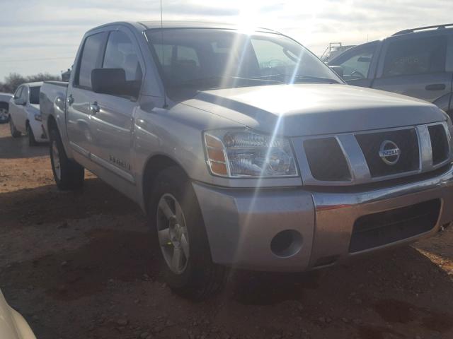 1N6BA07A27N241413 - 2007 NISSAN TITAN XE SILVER photo 1