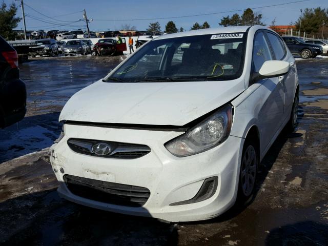 KMHCT5AE3CU034048 - 2012 HYUNDAI ACCENT GLS WHITE photo 2