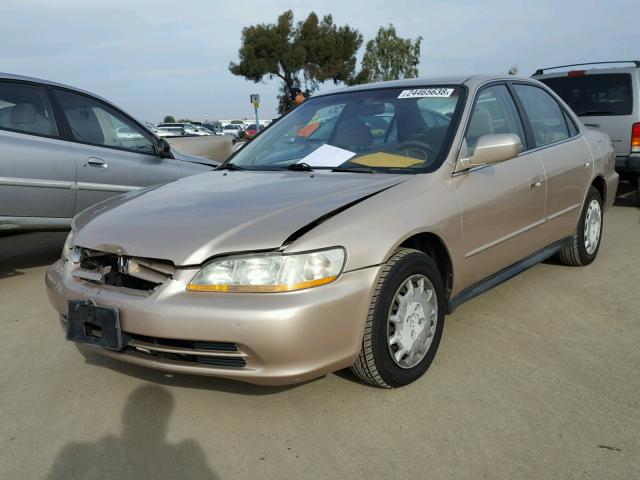 1HGCG66521A077660 - 2001 HONDA ACCORD LX BEIGE photo 2