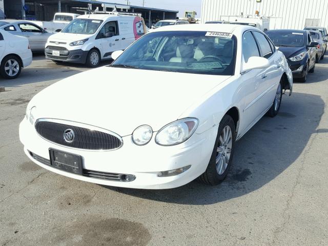 2G4WE587471213246 - 2007 BUICK LACROSSE C WHITE photo 2