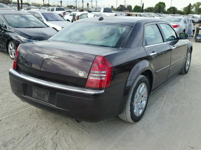 2C3AA63H55H585705 - 2005 CHRYSLER 300C MAROON photo 4