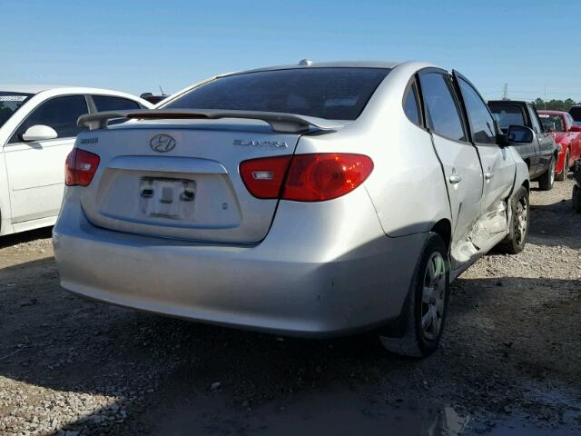 KMHDU46D68U545370 - 2008 HYUNDAI ELANTRA GL SILVER photo 4