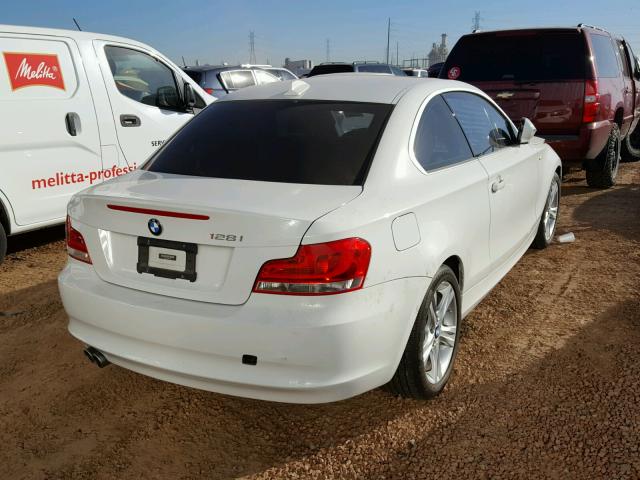WBAUP9C59DVS95498 - 2013 BMW 128 I თეთრი ფოტო 4
