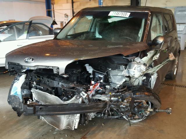 KNDJN2A26E7061269 - 2014 KIA SOUL GRAY photo 2