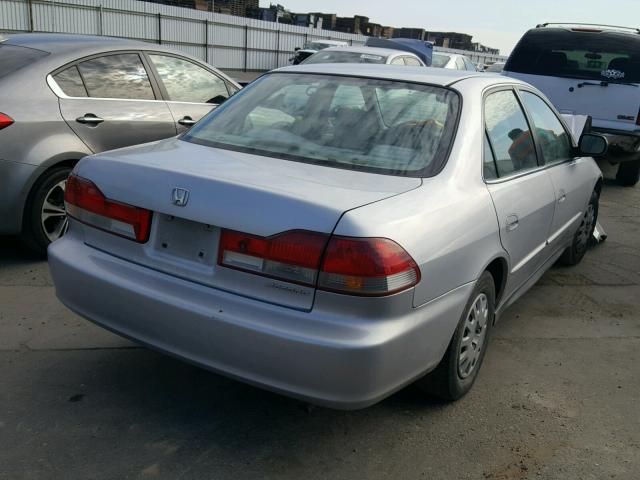 1HGCF86602A082560 - 2002 HONDA ACCORD VAL SILVER photo 4