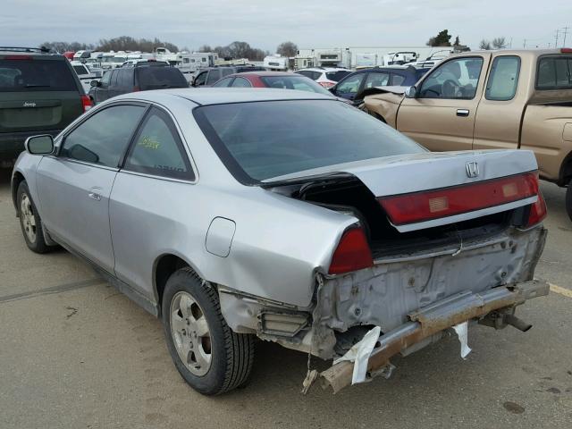 1HGCG32441A026804 - 2001 HONDA ACCORD LX SILVER photo 3