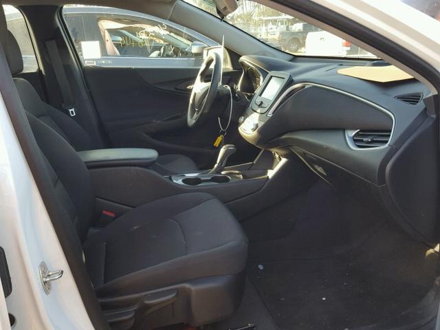 1G1ZB5ST0HF241693 - 2017 CHEVROLET MALIBU LS თეთრი ფოტო 5