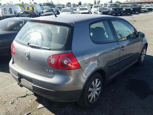 WVWBB71K78W213127 - 2008 VOLKSWAGEN RABBIT GRAY photo 4