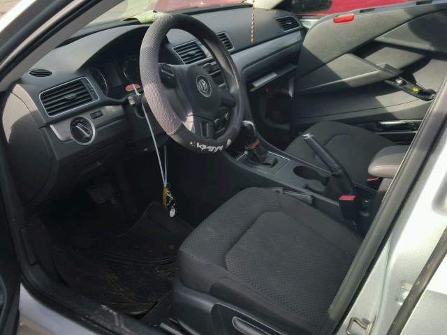 1VWAP7A32CC078295 - 2012 VOLKSWAGEN PASSAT S ვერცხლისფერი ფოტო 5